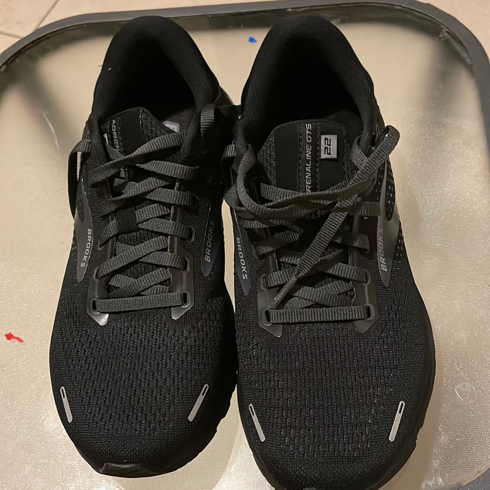 Brooks adrenaline 22 womens 9D
